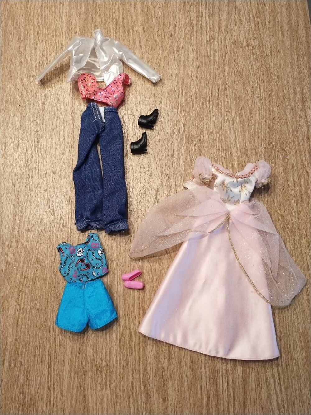 Barbie clothing